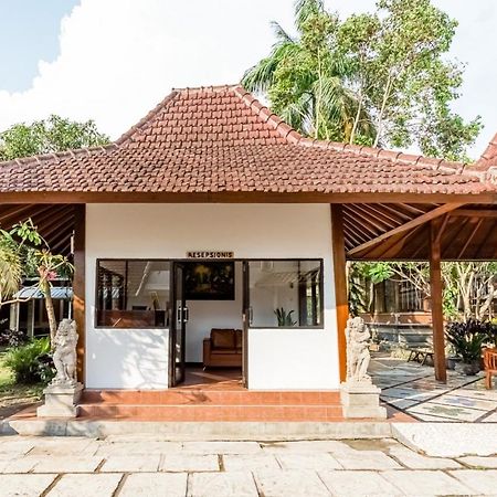 Reddoorz Syariah Near Gor Ken Arok Hotel Malang Exterior photo