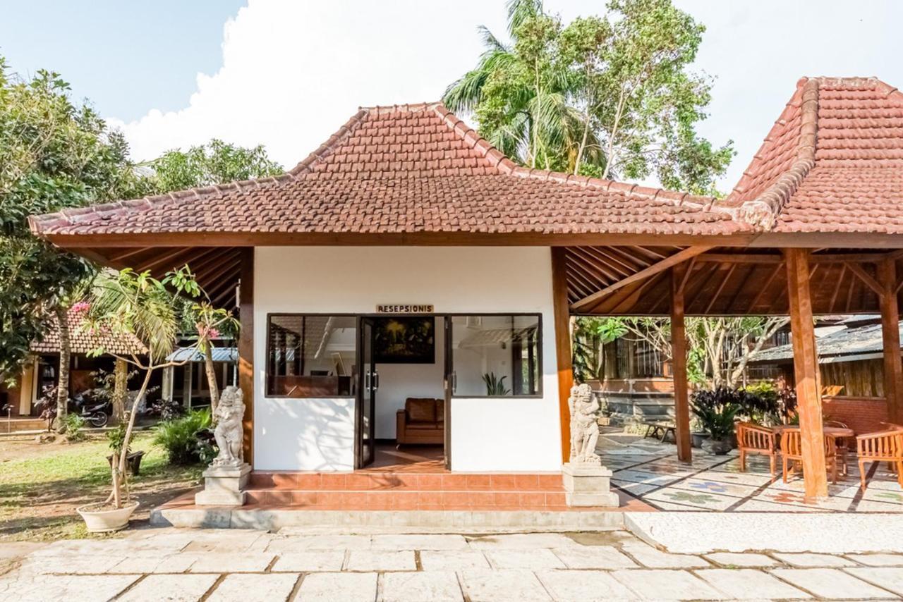 Reddoorz Syariah Near Gor Ken Arok Hotel Malang Exterior photo